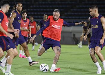 موقف نيمار من المشاركة في مباراة باريس سان جيرمان والنصر