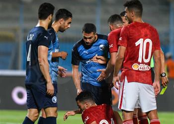 فيديو حسين الشحات يعتذر لـ محمد الشيبي بعد مباراة الأهلي وبيراميدز