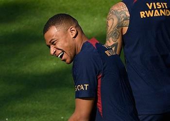 مبلغ خ رافي سكاي الهلال السعودي ي قدم أول عرض رسمي لضم مبابي