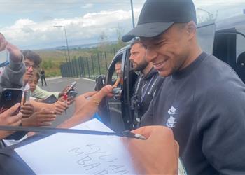 مبابي يرد على سؤال بشأن حالته بعد قرارات باريس سان جيرمان الصارمة