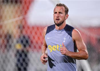 رئيس بايرن ميونخ يغازل هاري كين ستفيد الدوري الألماني