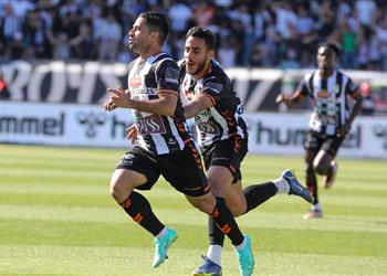 حكم مباراة الصفاقسي التونسي والشرطة العراقي في البطولة العربية للأندية