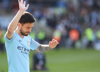 دافيد سيلفا يعلن اعتزاله كرة القدم