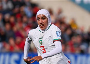 بالحجاب نهيلة بنزينة تدخل تاريخ كأس العالم للسيدات