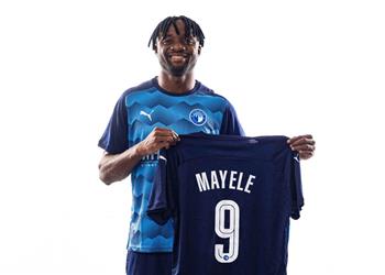 رسمي ا بيراميدز ي علن التعاقد مع الكونغولي فيستون ماييلي