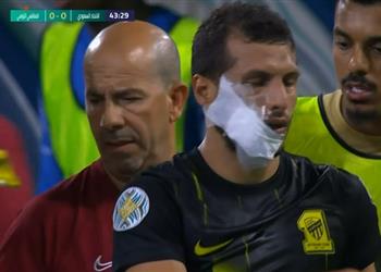 فيديو طارق حامد يتسبب في طرد لاعب الصفاقسي ويغادر مصابا