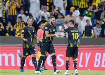 فيديو كريم بنزيما ي سجل هدف اتحاد جدة الأول أمام الصفاقسي