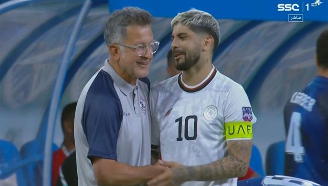 لقطة اوسوريو وبانيجا في مباراة الزمالك والشباب بالبطولة العربية