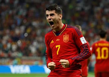 ناد سعودي يدخل الصراع مع ميلان لضم موراتا