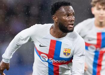 موندو رئيس ناد سعودي يصل برشلونة من أجل ضم كيسيه