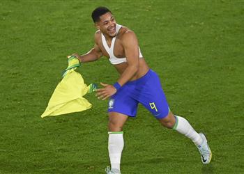 تقارير توضح حقيقة تلقي برشلونة إنذار ا بشأن صفقة فيتور روكي