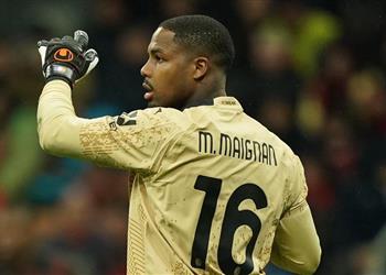 فوتبول لندن تشيلسي يستهدف التعاقد مع مايك ماينان