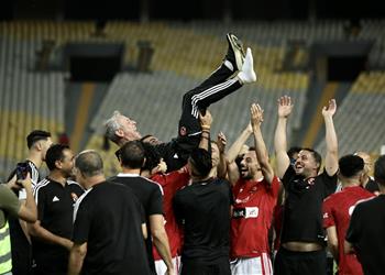 كولر يفسر سبب فرحة لاعبي الأهلي بعد مباراة الاتحاد ويتوجه بطلب للمسؤولين قبل القمة