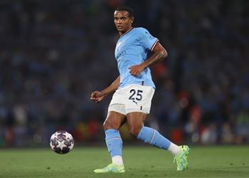 مانشستر سيتي يمنح مكافأة مميزة لـ أكانجي