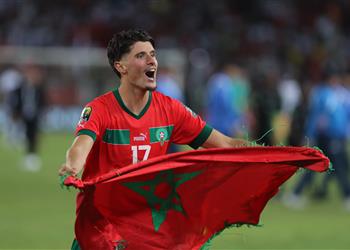فيديو لاعب المغرب يسخر من منتخب مصر لا يلعبون كرة قدم يبكون فقط
