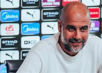 جوارديولا يوضح موقف جفارديول وآكي من مباراة مانشستر سيتي وبيرنلي في افتتاحية الدوري الإنجليزي