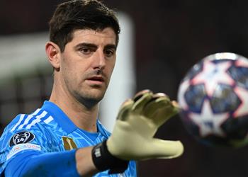 آس ريال مدريد يفاوض حارس ا عربي ا بعد إصابة كورتوا