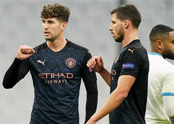 أحدهما يعاني من الارتجاج جوارديولا يوضح سبب غياب ستونز ودياز عن مواجهة بيرنلي