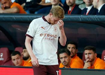 فيديو دي بروين يتعرض للإصابة في مباراة مانشستر سيتي وبيرنلي