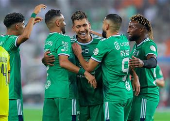 بالفيديو الهاتريك فيرمينو يسجل هدف الأهلي الثالث أمام الحزم في الدوري السعودي