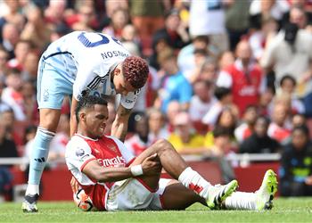 أرتيتا يرد على انتقادات جمهور آرسنال بشأن إصابة تيمبر أمام نوتينجهام