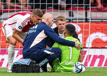 هدف بايرن ميونخ إصابة حارس أياكس وغيابه لمدة 3 أشهر