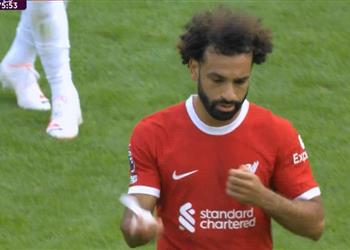 فيديو محمد صلاح ينفجر غضب ا بعد استبداله في مباراة ليفربول وتشيلسي