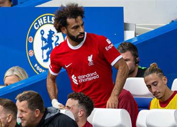 جماهير ليفربول عن استبدال محمد صلاح أمام تشيلسي كلوب المجنون فقد صوابه