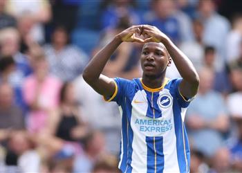 رئيس برايتون قرار كايسيدو تجاه ليفربول وضعنا في موقف صعب