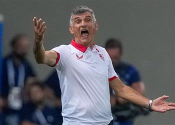 مدرب إشبيلية يؤكد اقتراب ياسين بونو من الدوري السعودي