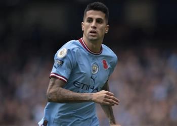 مانشستر سيتي يفتح باب انتقال كانسيلو للدوري السعودي رغم مفاوضات برشلونة