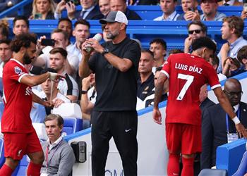 ليفربول يحدد بديل محمد صلاح تحسب ا لانتقاله إلى الدوري السعودي