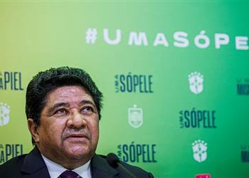 رئيس الاتحاد البرازيلي يوضح حقيقة التعاقد مع أنشيلوتي