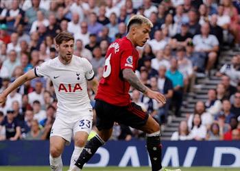 فيديو مانشستر يونايتد يسقط بالنيران الصديقة أمام توتنهام في الدوري الإنجليزي