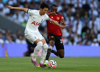 سون هيونج بعد ثنائية توتنهام أمام مانشستر يونايتد الحديث عن الفوز باللقب أمر مبكر