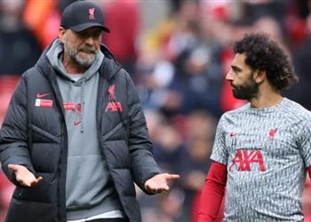 رئيس بيراميدز مهاجم ا كلوب يتعامل بشكل غريب مع محمد صلاح