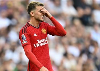 مانشستر يونايتد يتلقى ضربة بشأن مدة غياب ماونت المتوقعة بعد إصابته