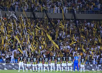 فيديو العمري يسجل هدف الاتحاد الرابع أمام الرياض