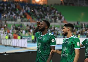 فيديو فرانك كيسي ي سجل هدف أهلي جدة الاول أمام الأخدود