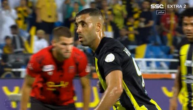 بالفيديو | هدف عبد الرزاق حمد الله في مرمي الرياض بالدوري السعودي 1 l
