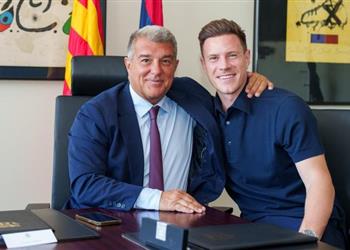 رسمي ا برشلونة يعلن تجديد عقد تير شتيجن بشرط جزائي كبير