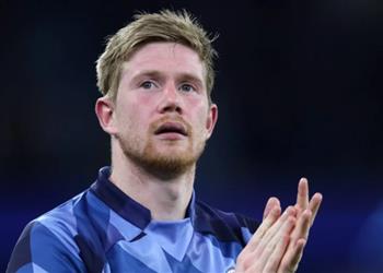 مستبعد ا مبابي دي بروين يختار اللاعب الأقرب للفوز بـ الكرة الذهبية 2023