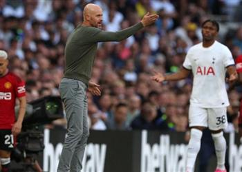 تين هاج يوجه الاتهامات للاعبي مانشستر يونايتد غير مقبول ما فعلوه