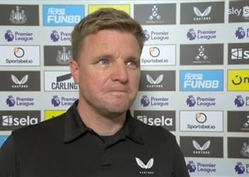 مدرب نيوكاسل الحكم أخطأ في قرار وليفربول وضعنا على حافة الهاوية