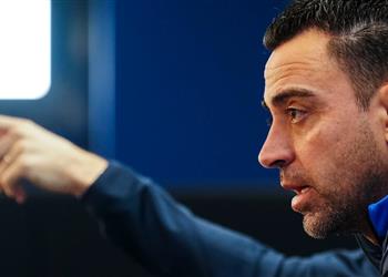 تشافي بعد فوز برشلونة الصعب أمام فياريال سنحاول حسم صفقتين وعانينا دفاعي ا