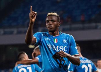 فيديو نابولي يتخطى ساسولو بثنائية في الدوري الإيطالي