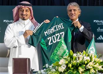 مانشيني ما يحدث في الدوري السعودي تكرر معي في إيطاليا