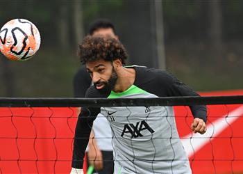 ديلي إكسبريس محمد صلاح قد يزامل خصمه القديم في اتحاد جدة