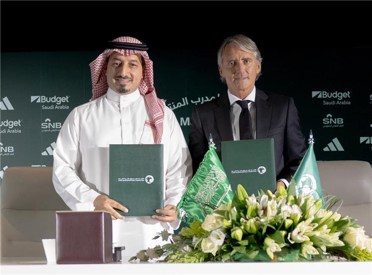 مانشيني من توقيع عقده لتدريب منتخب السعودية لكرة القدم