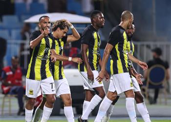 فيديو رومارينيو وجوتا يسجلان هدفي اتحاد جدة الأول والثاني أمام الوحدة